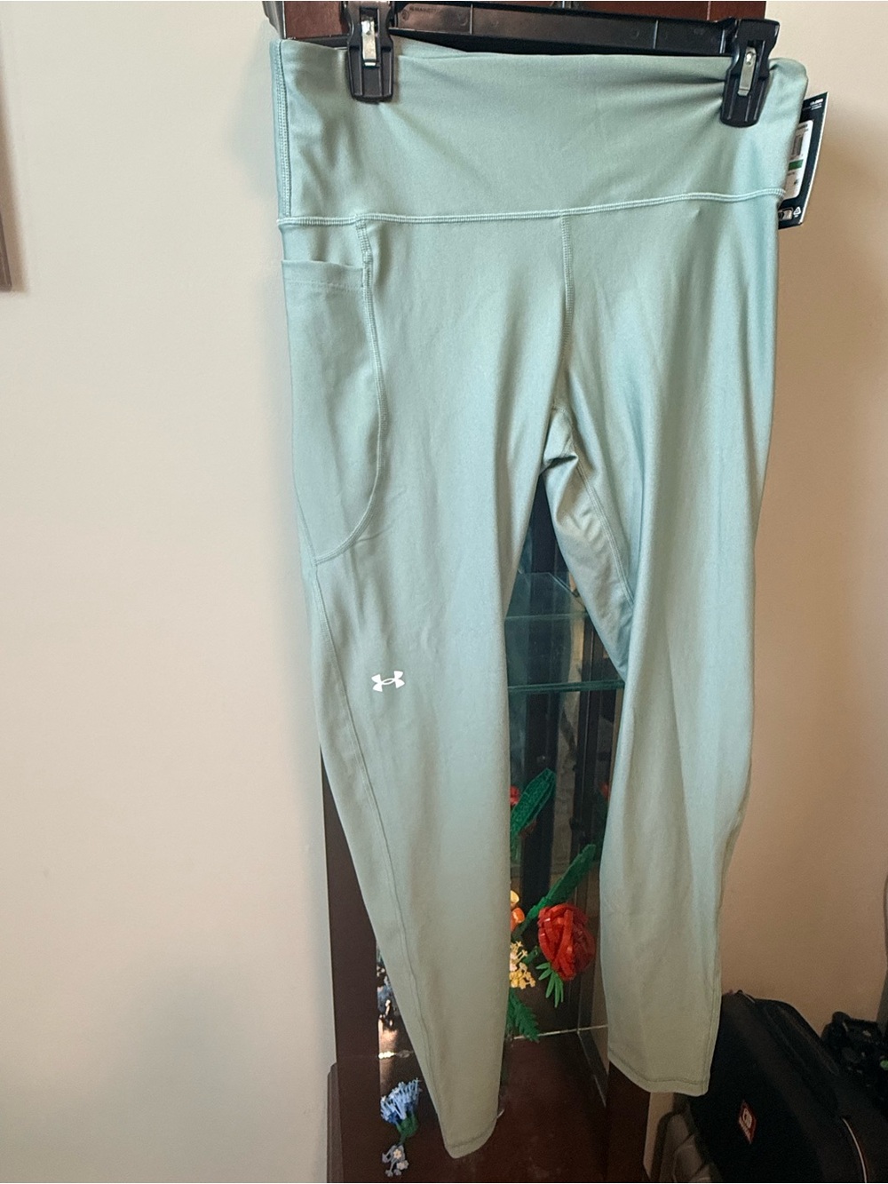 Women’s Olive Green Under Amour Leggings -Size Large (169)